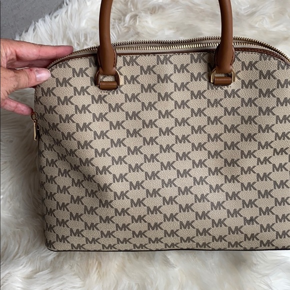 Michael Kors Purse Tote Shoulder Bag - Picture 3 of 7